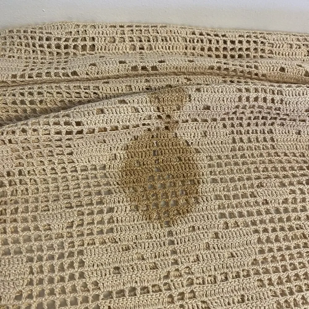 VTG 80s HandCrocheted Lace Tablecloth Beige Handmade Floral CottageHome 53x98”